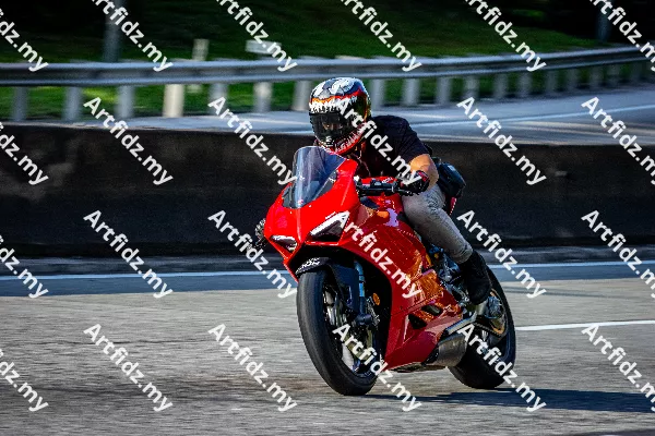 IMG_0943-2
