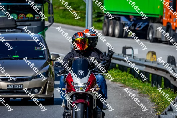 IMG_2972-3