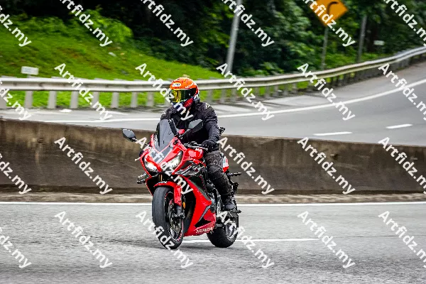 IMG_1472-3