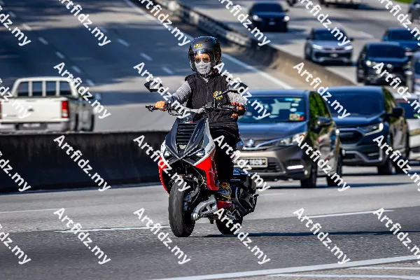 IMG_1993-4