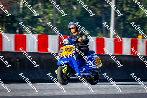 IMG_2033-4