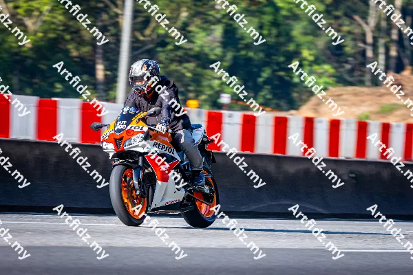 IMG_2902-4
