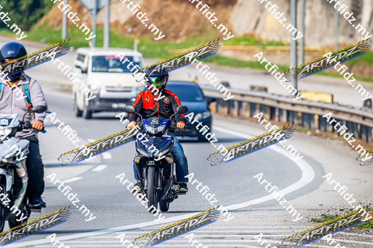 IMG_3693-4