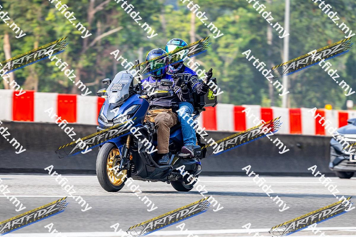 IMG_3742-3