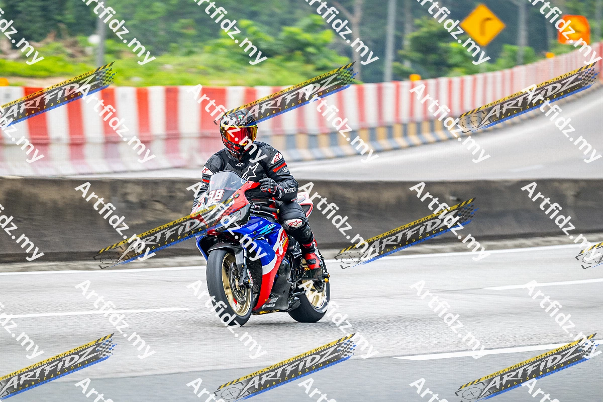 IMG_2452-3