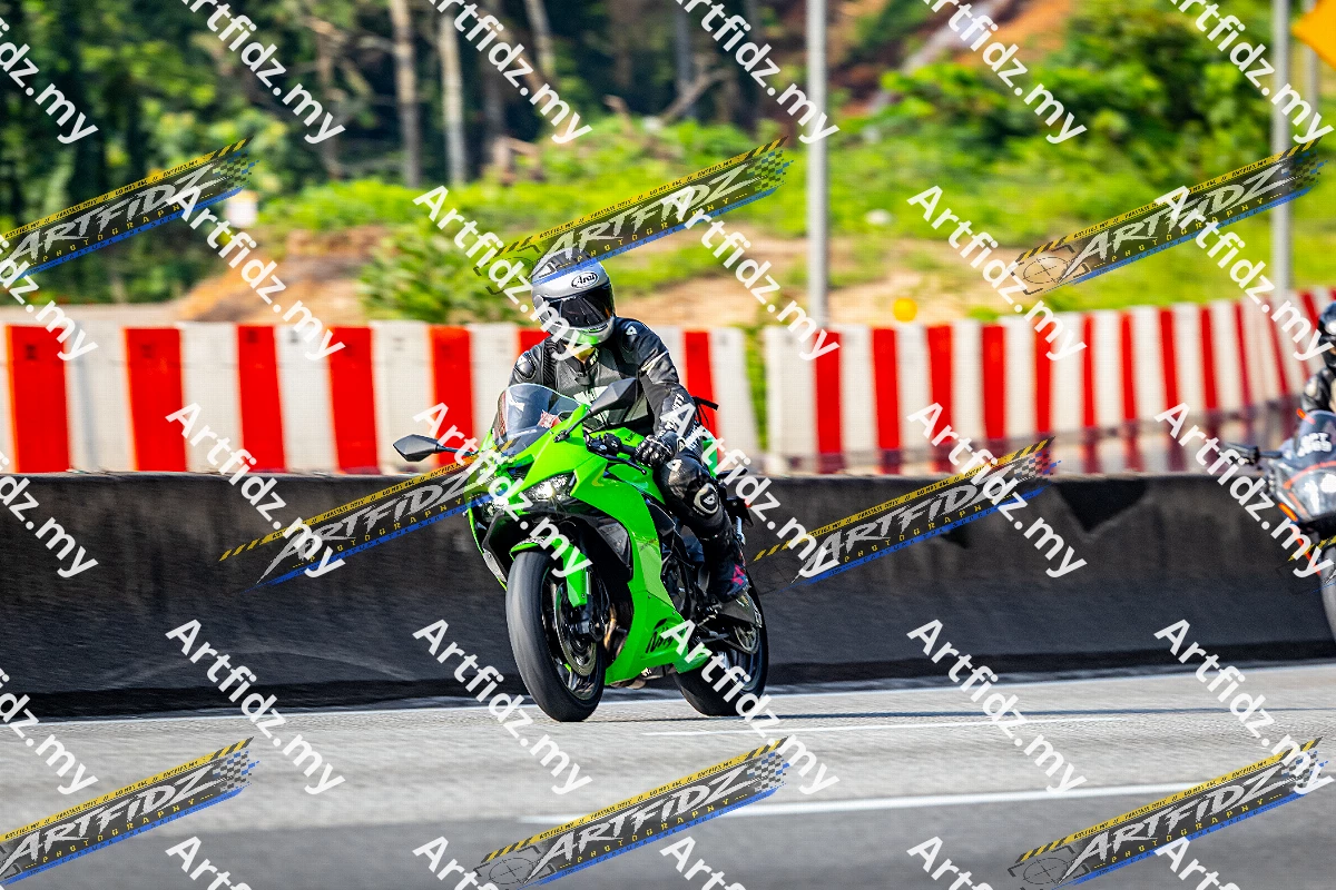 IMG_3093-4