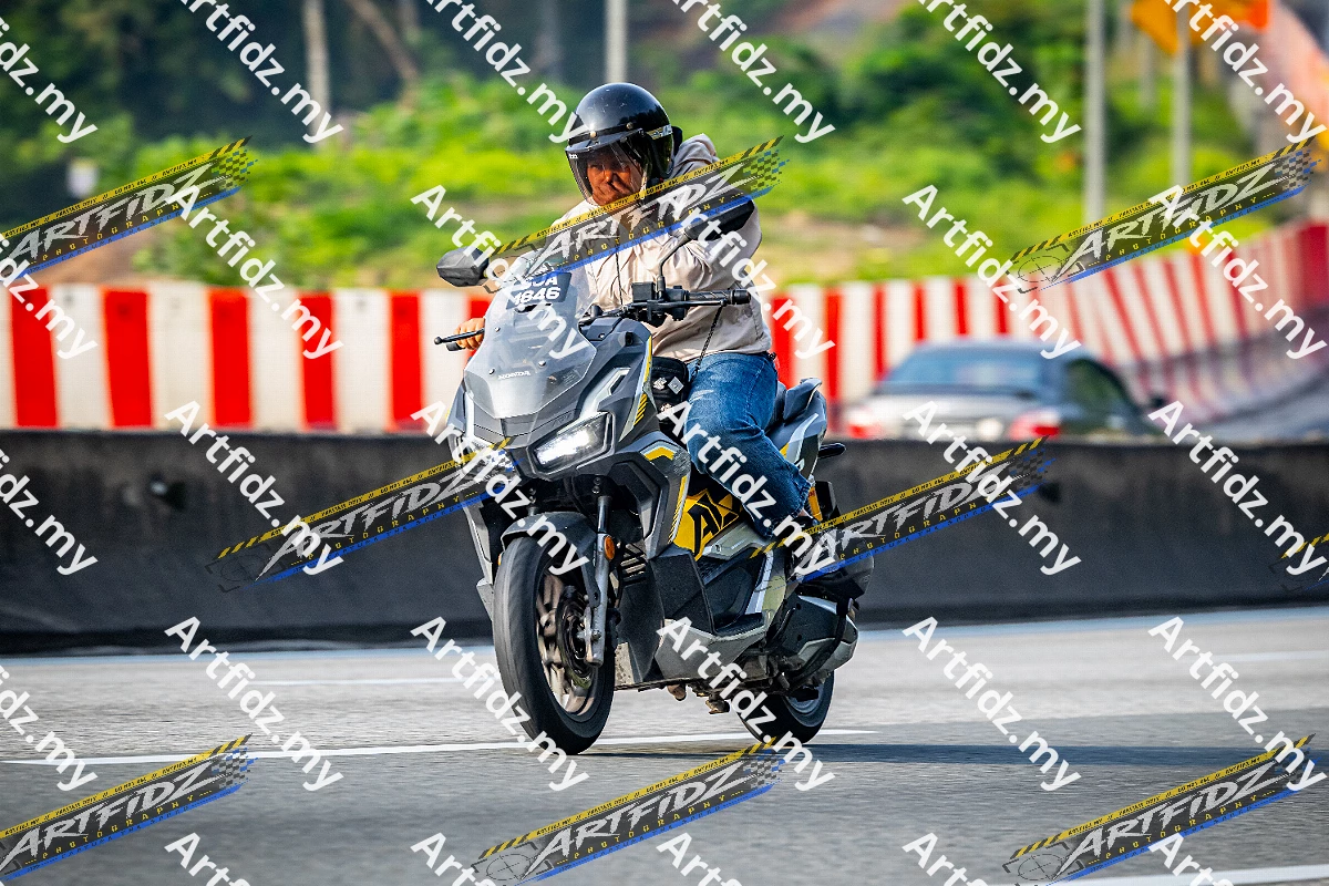 IMG_1902-3
